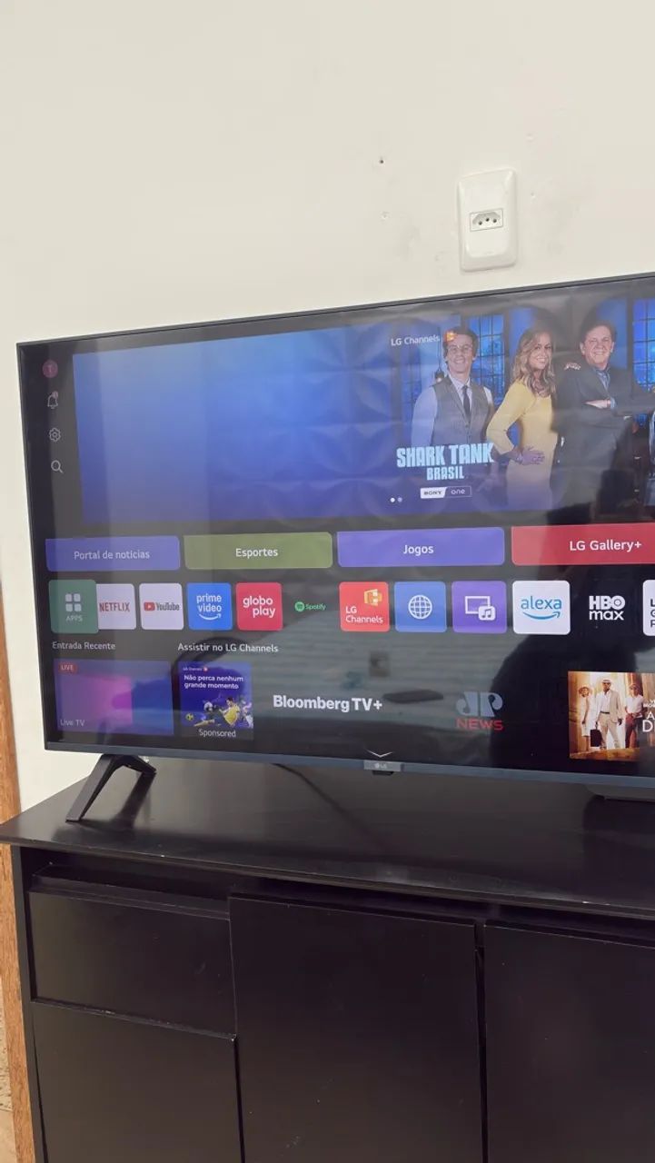 Smart TV LG 4K UHD 43 polegadas nova