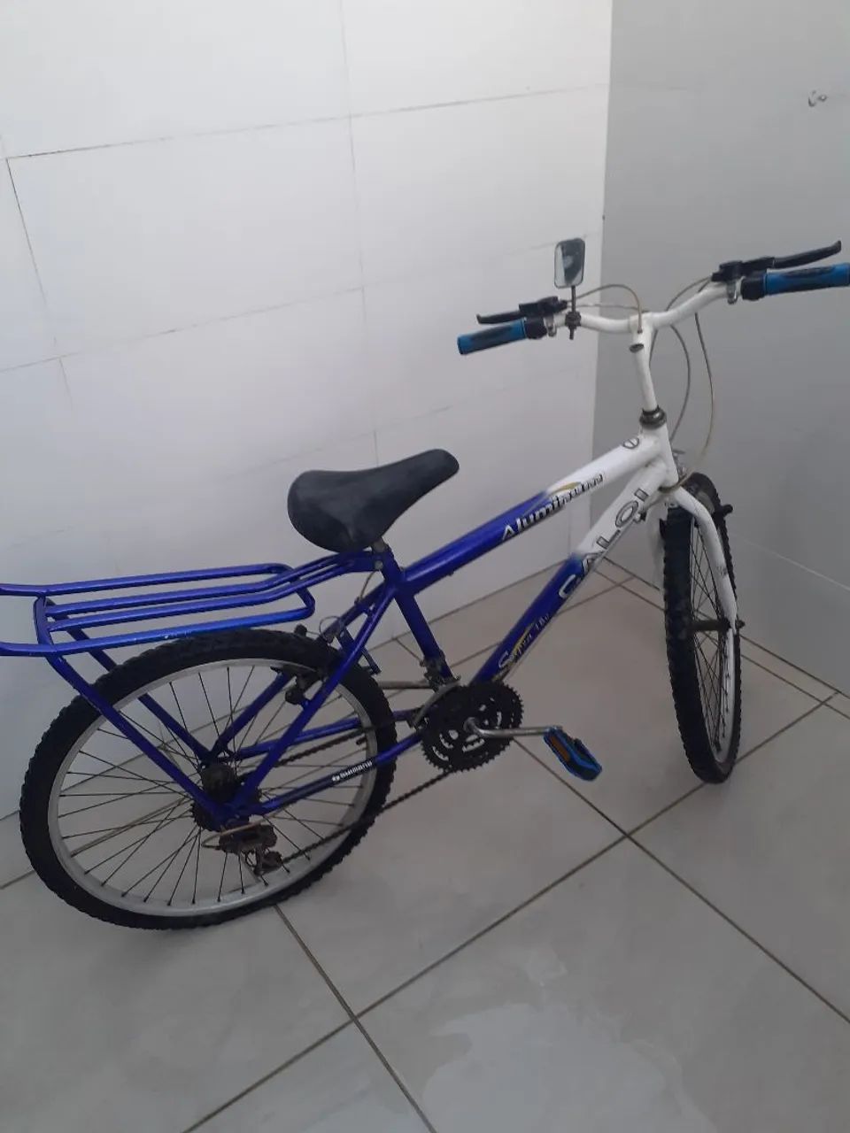 Vende-se Bicicleta Aro 24 18 marchas Seminova