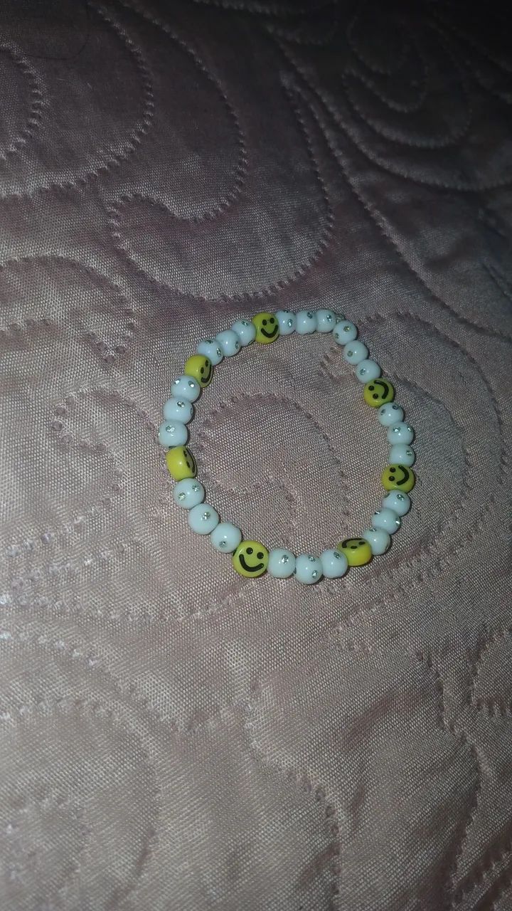 Pulseira de miçanga infantil