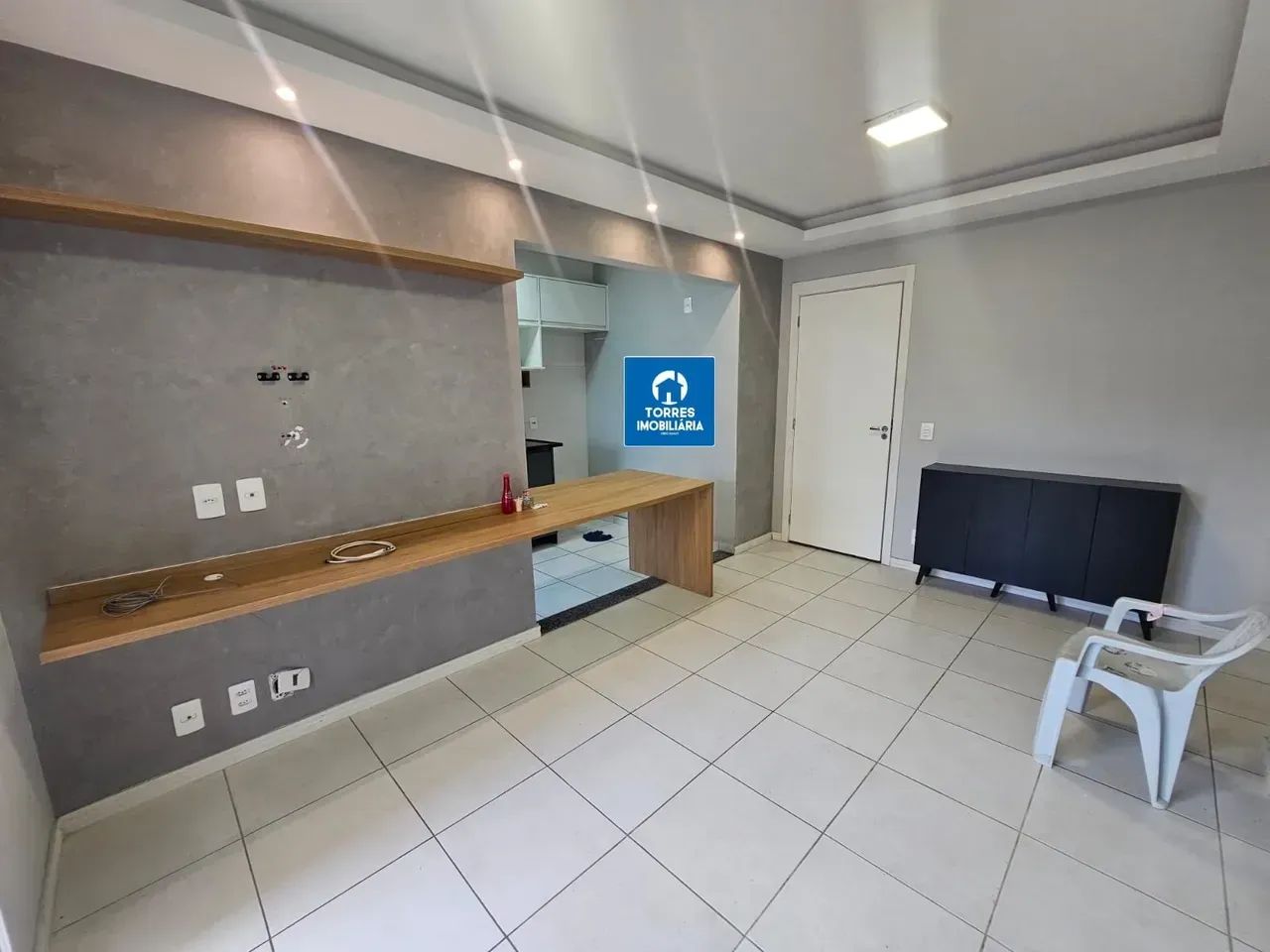 APTO DE 1 QUARTO COM MÓVEIS PLANEJADOS E GARAGEM  JARDIM IMPERIAL - Foto 3