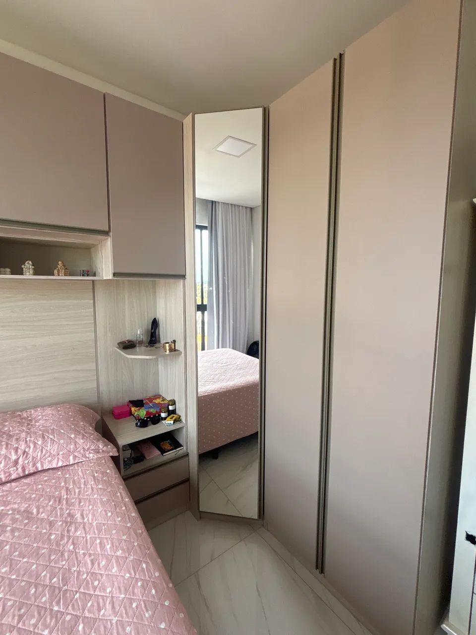 Guarda-roupa e cama (QUARTO COMPLETO) - Foto 3