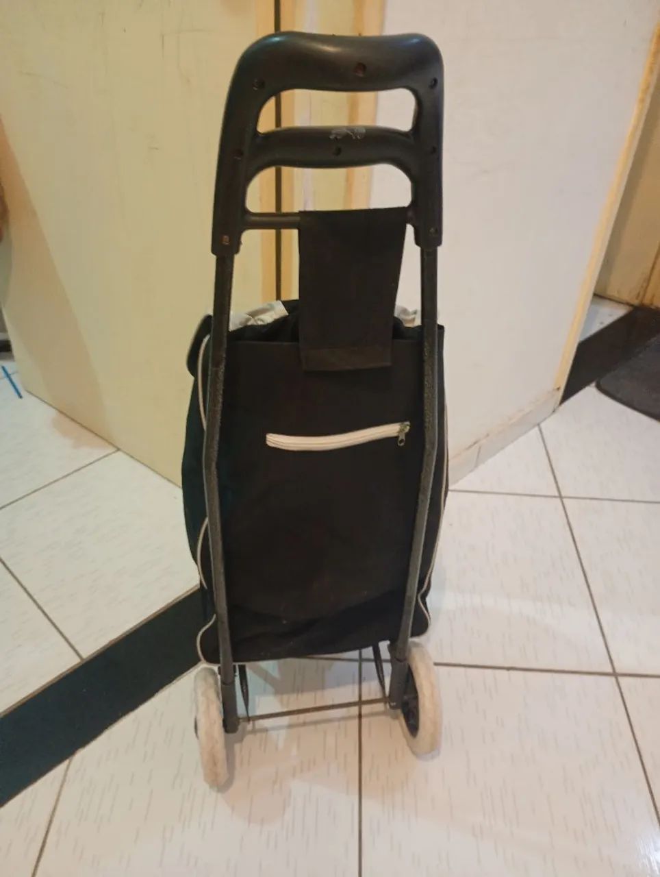 Carrinho de feira todo conservado  - Foto 3