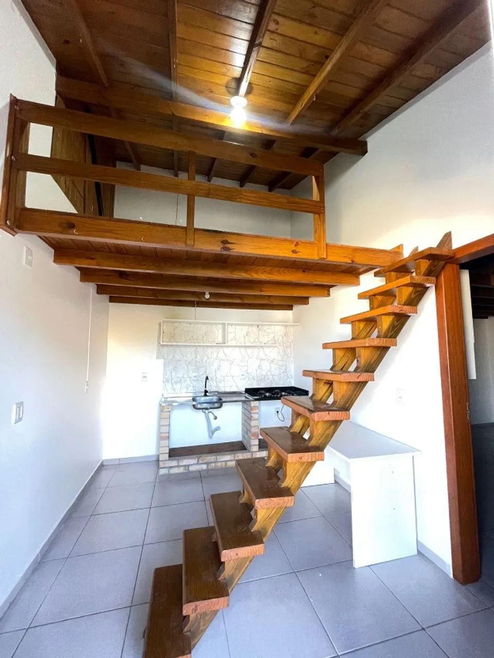 Kitnet no Rio Tavares - Próx. Multi Open | Mezanino + Vaga | R$ 2.200 - Foto 3