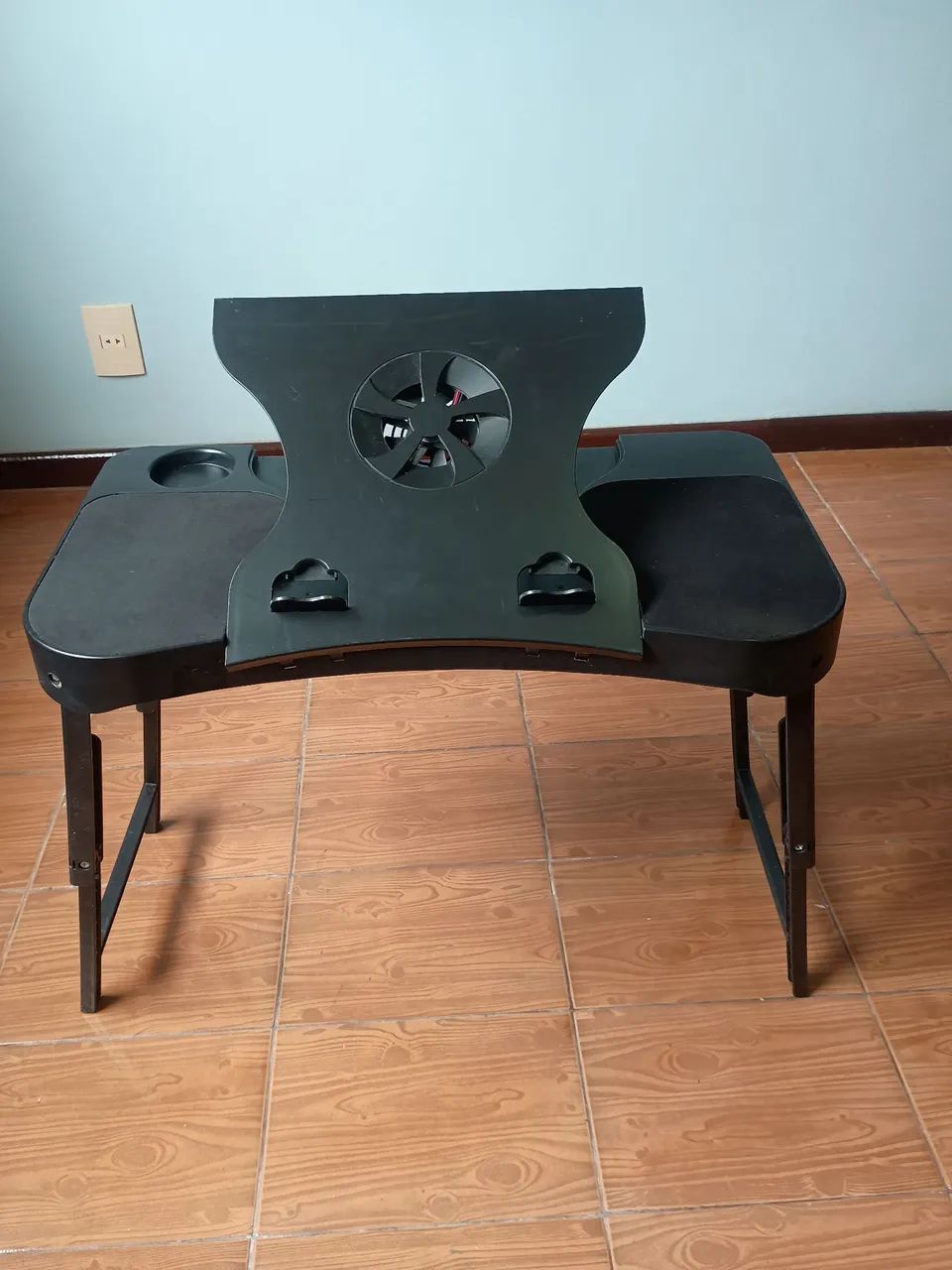 Mesa retrátil para notebook com ventoinha - Foto 5