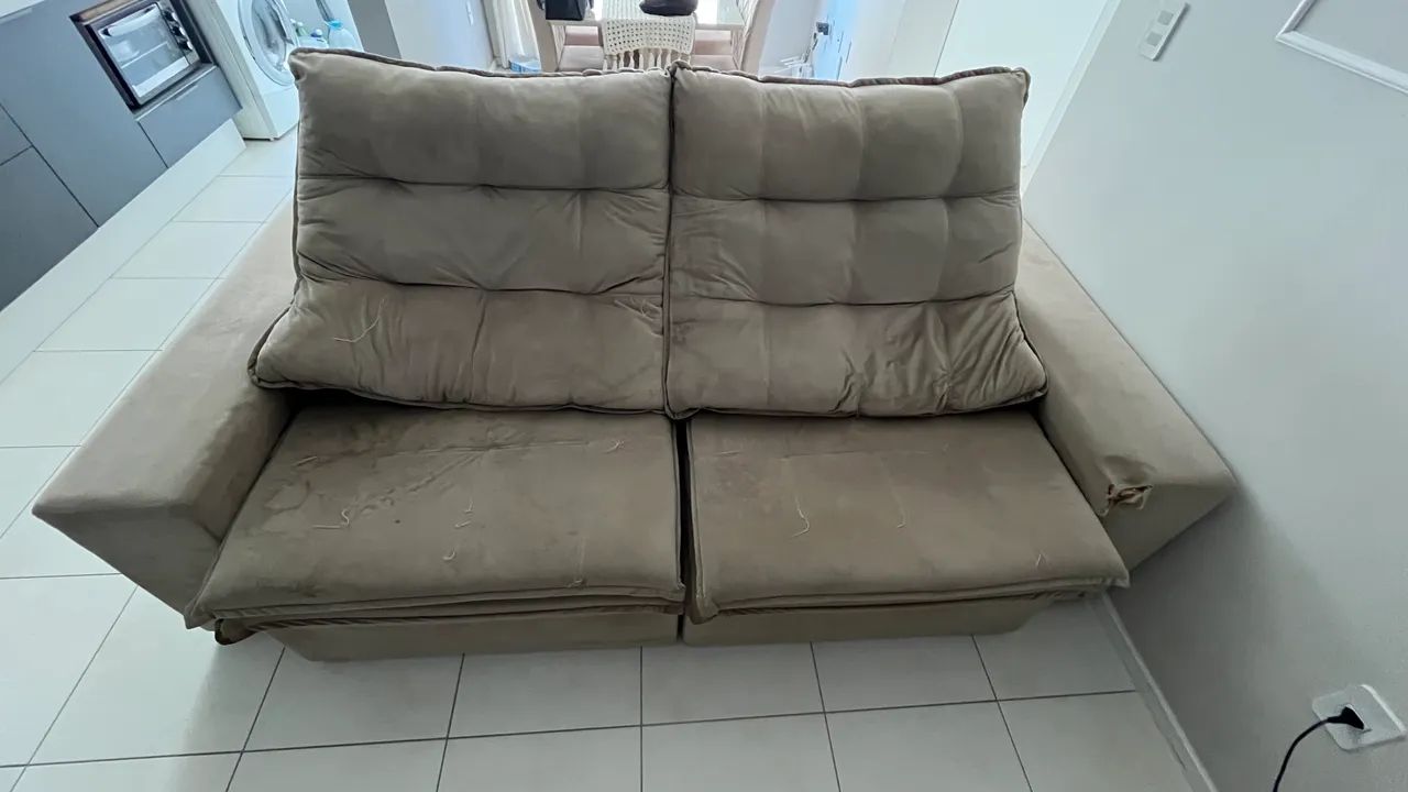 Sofá retrátil  pra vender hoje  - Foto 5