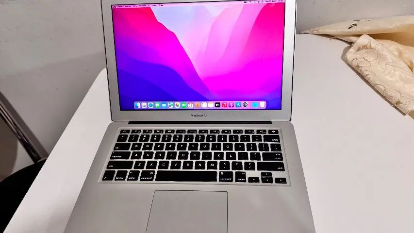 MacBook Air 13? Early 2015 - 8 GB / SSD 256 GB - Completo +
