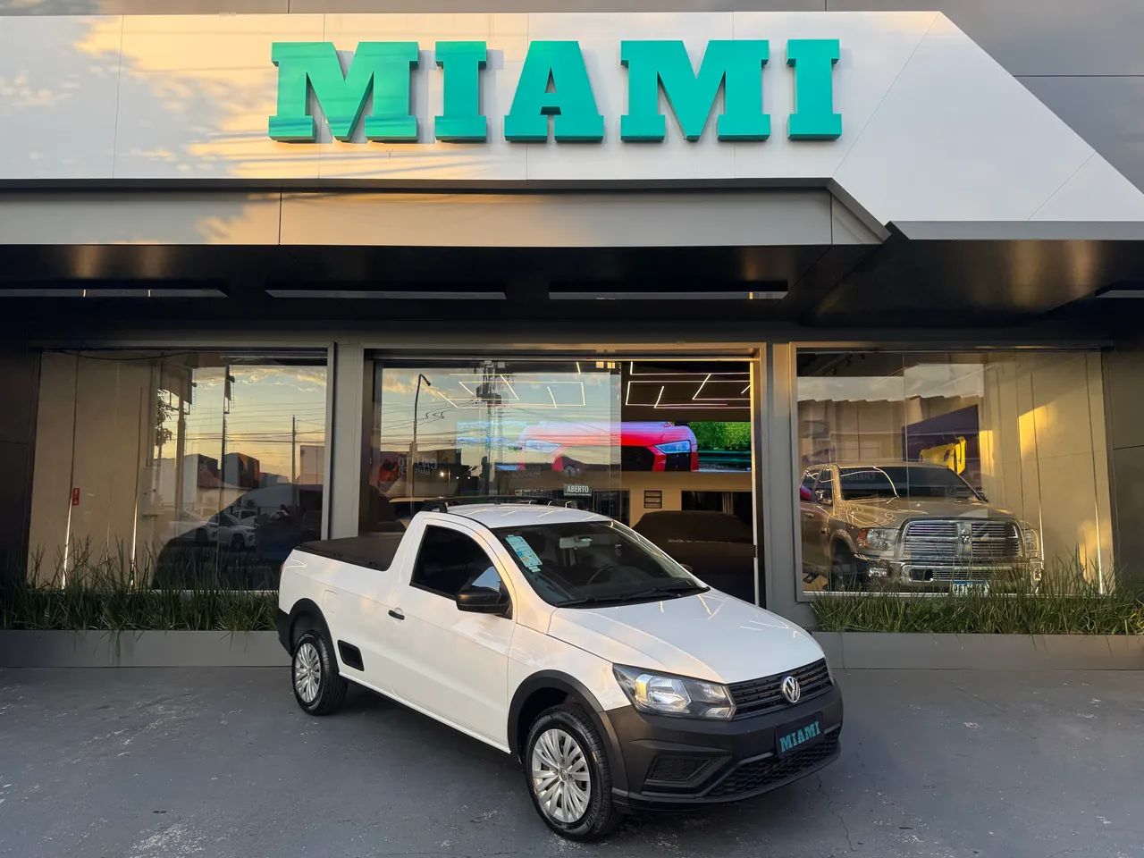 Volkswagen Saveiro Robust 1.6 Total Flex 8V 2023