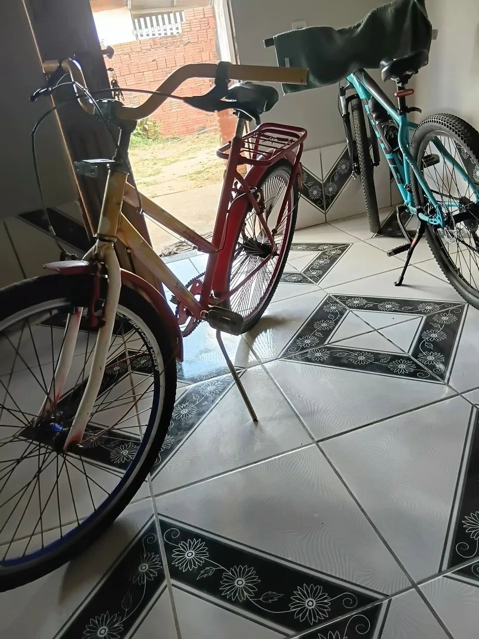 Vendo bicicleta poti funcionando 