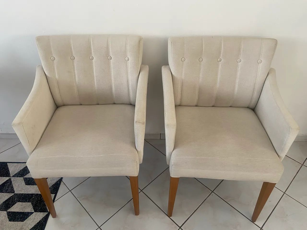 Conjunto de poltronas excelente qualidade  - Foto 2