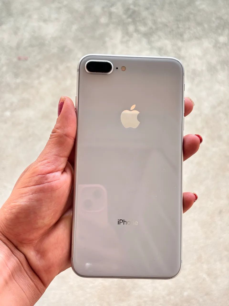iPhone 8 Plus 64GB - Tela Original - Barato - Bateria 67%