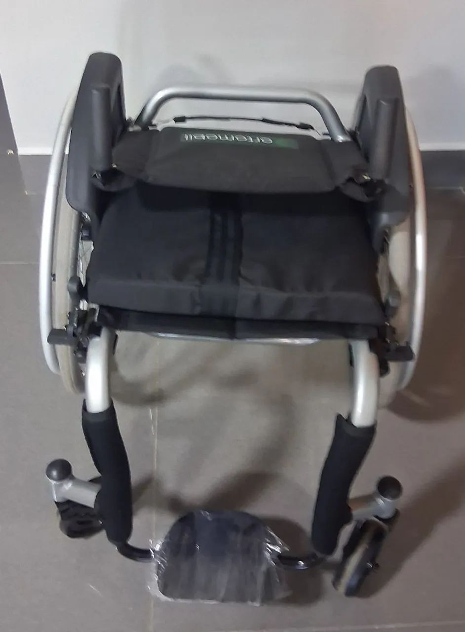 Cadeira de rodas monobloco - Foto 5