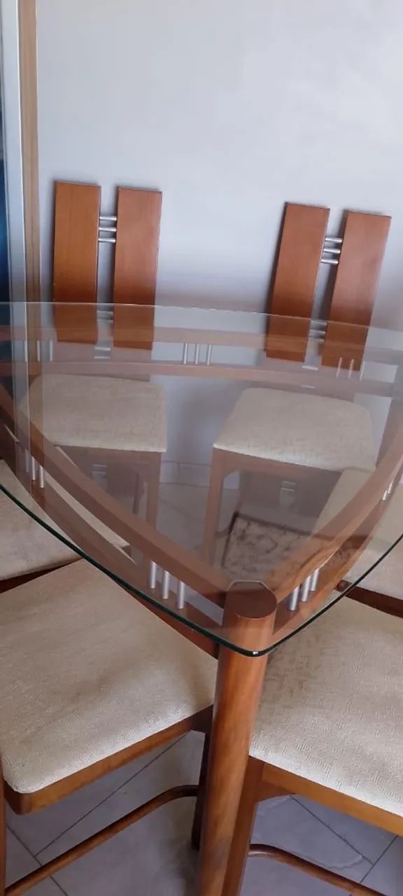 Mesa Triangular 6 Cadeiras, Tampo de Vidro reforçado e temperado. - Foto 2
