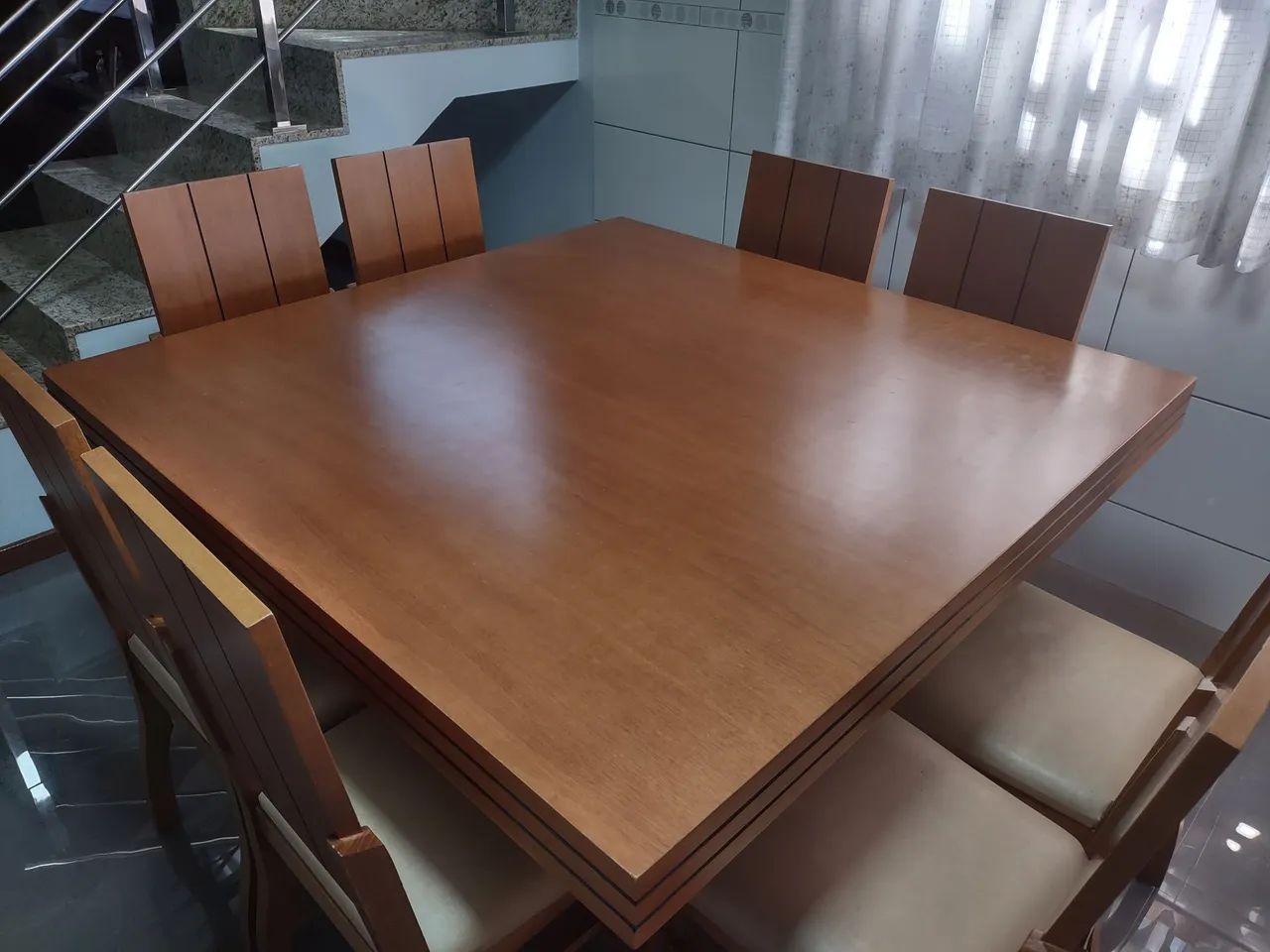 Mesa madeira com 8 cadeiras  - Foto 5