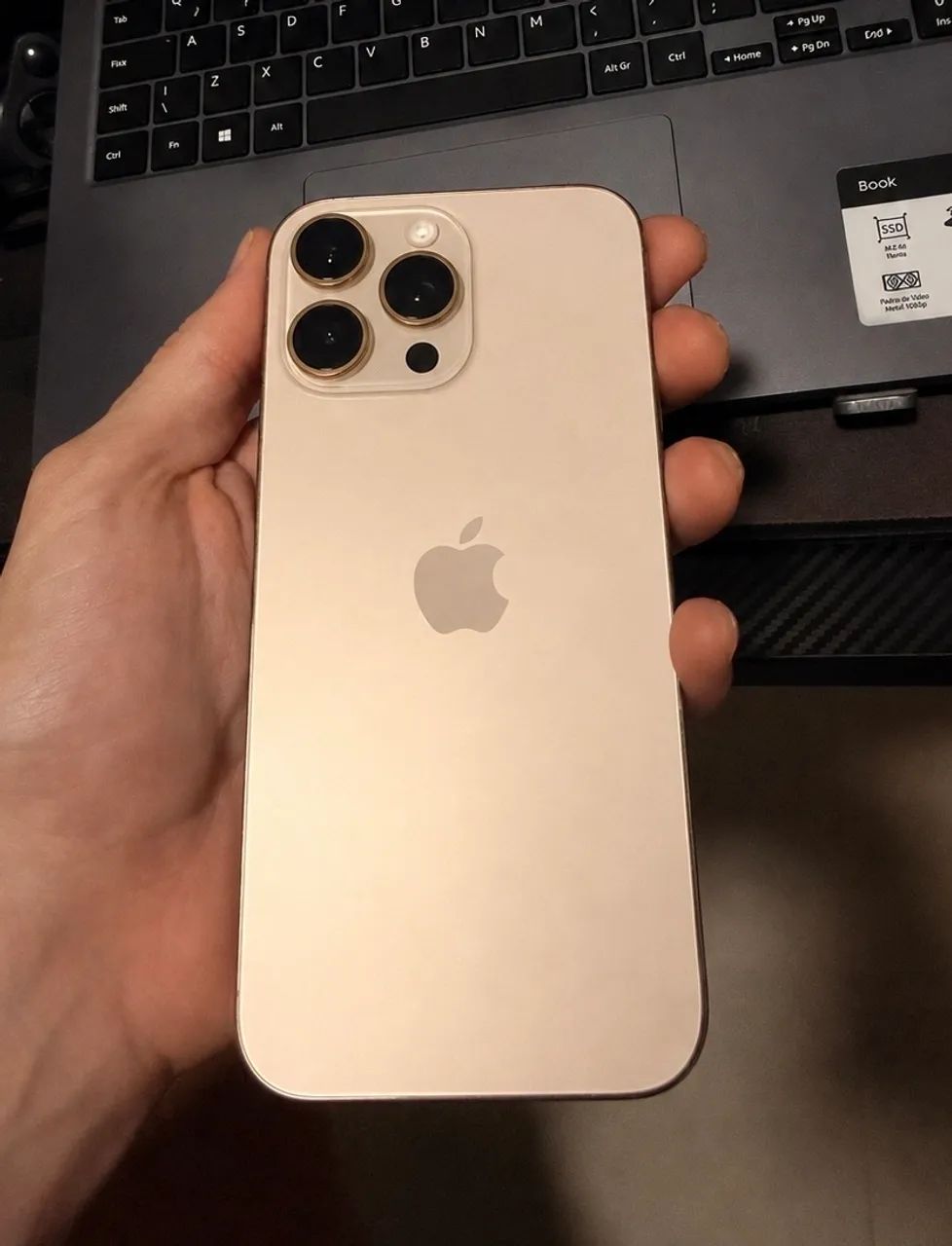 iPhone 16 Pro Max 256gb desert - Foto 3