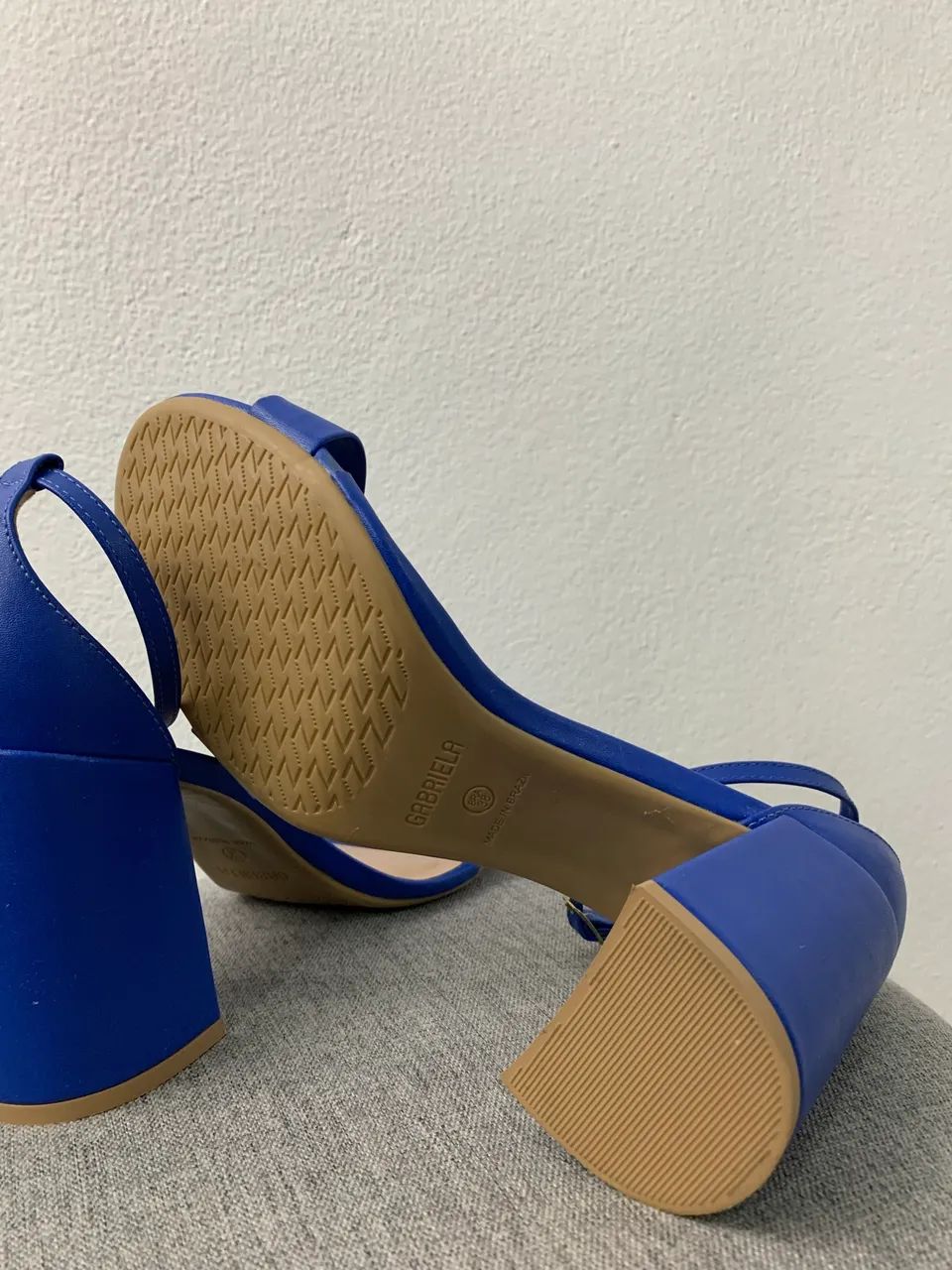 Sandália de tira azul  - Foto 4