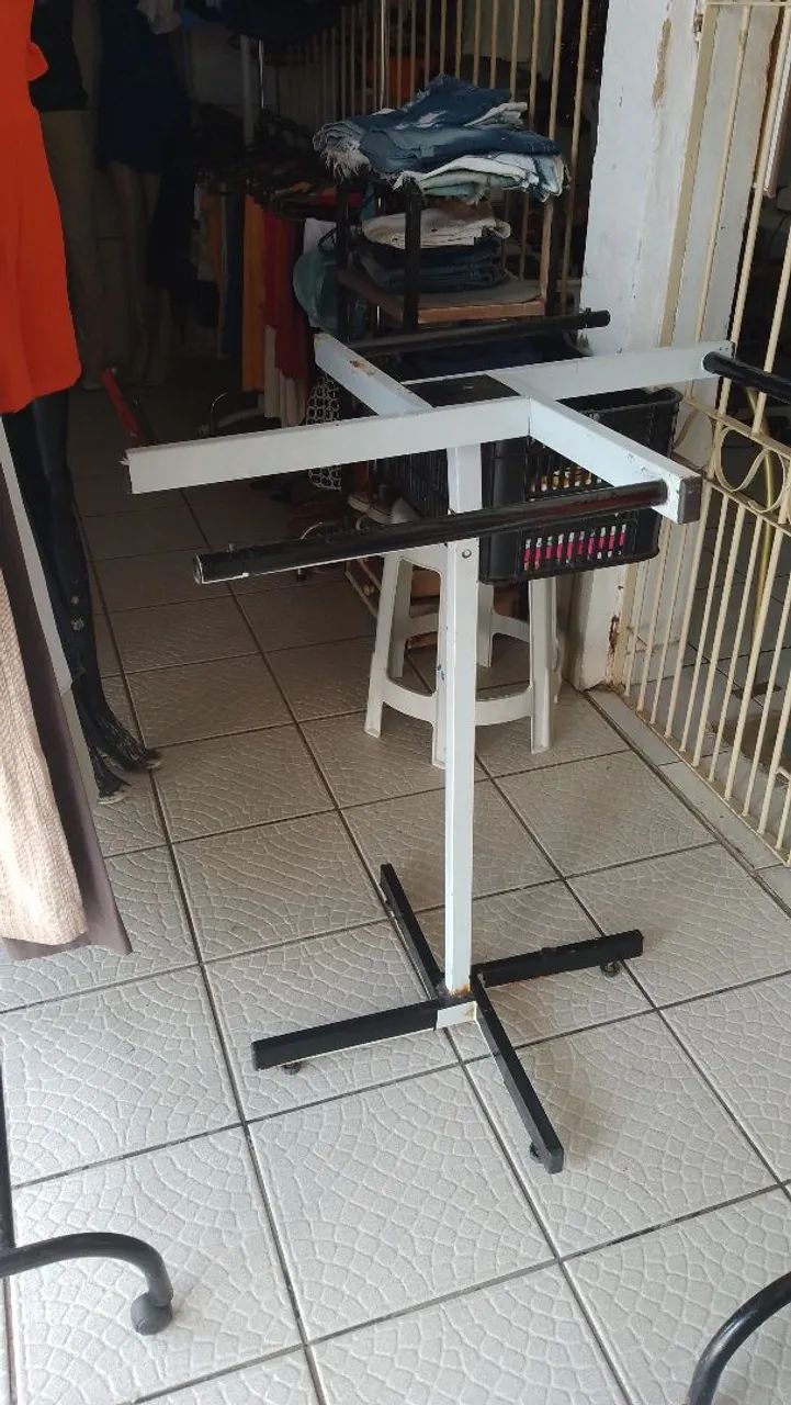 Arara de roupa  - Foto 3