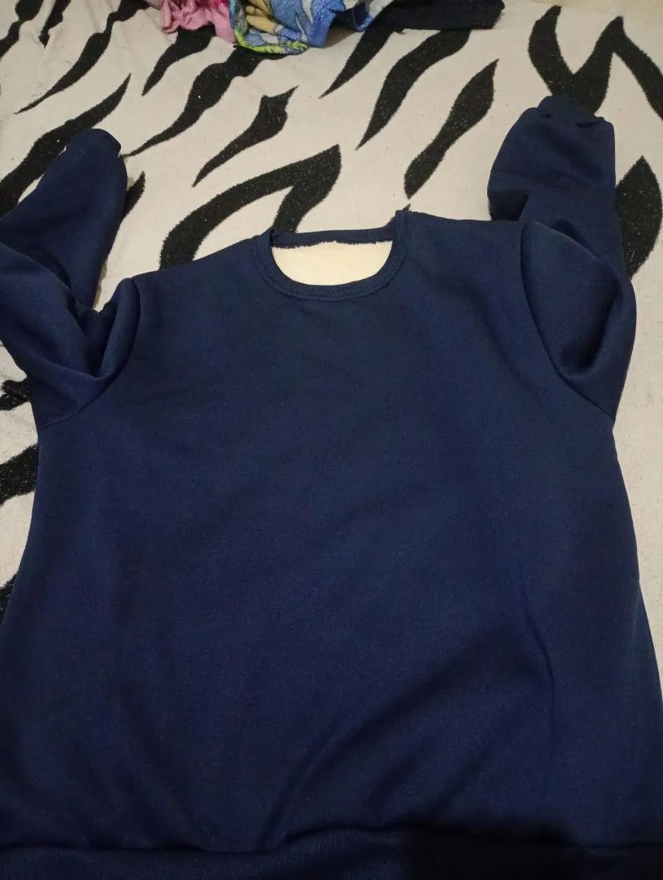 Moleton azul novo 
