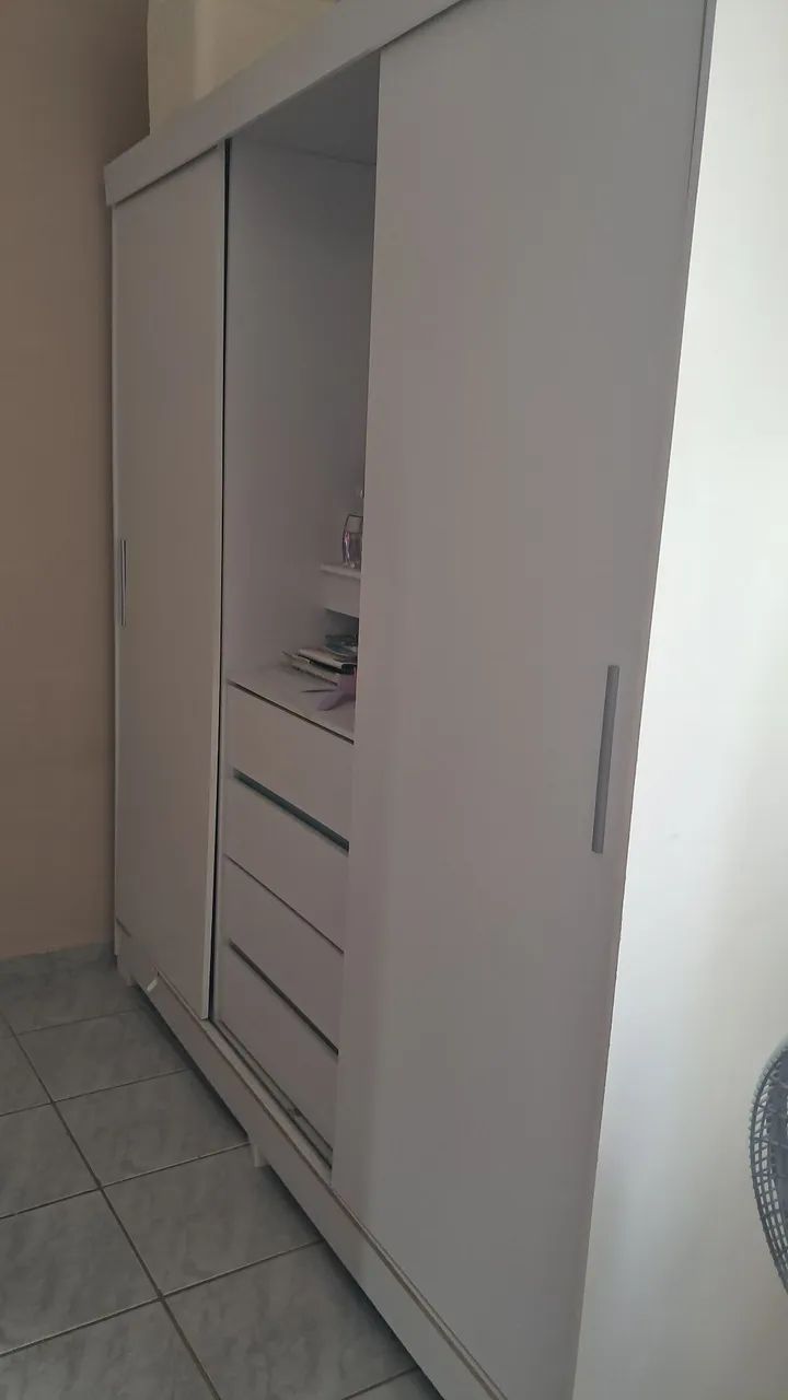Guarda roupa casal