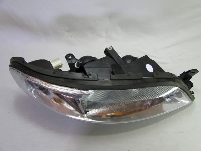 Farol Cromado Vectra 2000 2001 2002 2003 2004 2005 Direito - Foto 3
