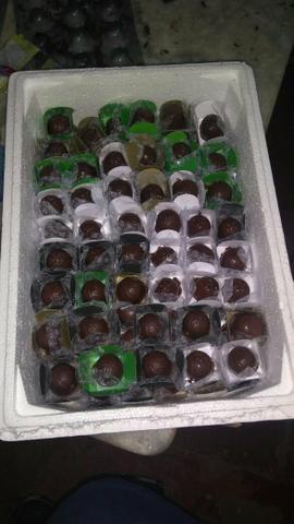 Bombons recheados 1 real$
