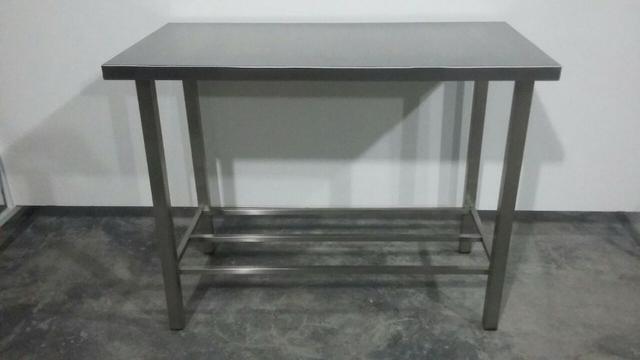 Mesa inox 70 cm de comprimento para trabalho - Novo