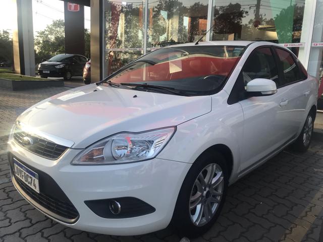 Focus Sedan 1.6 Mec Raridade! 2013