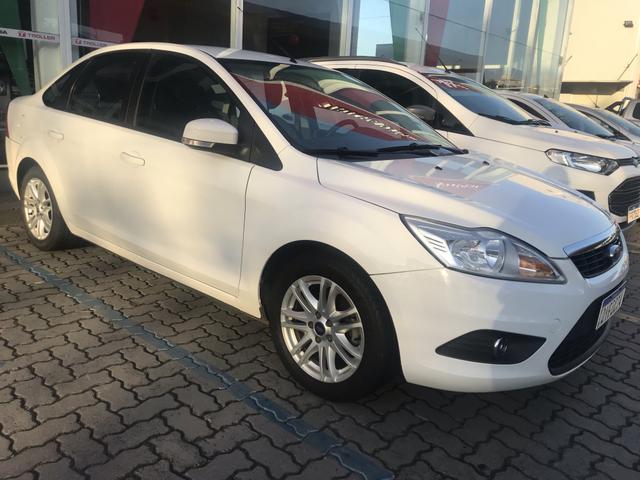 Focus Sedan 1.6 Mec Raridade! 2013 - Foto 2