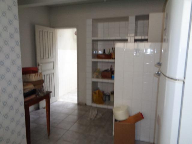 COD 575 - Casa De 2/4 Com Armários E Três Quitinetes Em Brotas - Foto 5