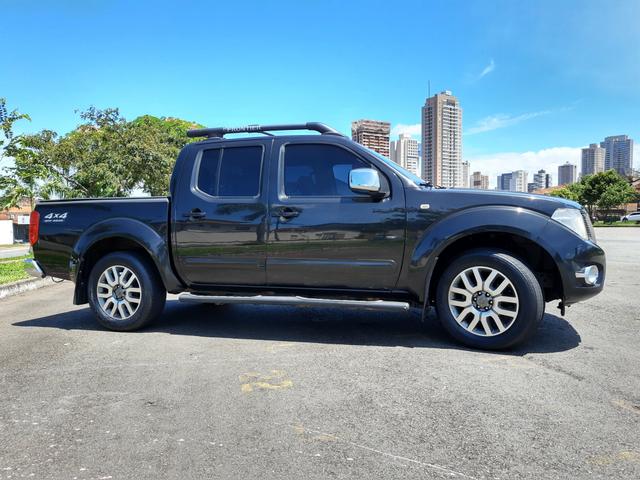 Nissan Frontier SL Attack 4x4 Diesel Automática - Foto 4