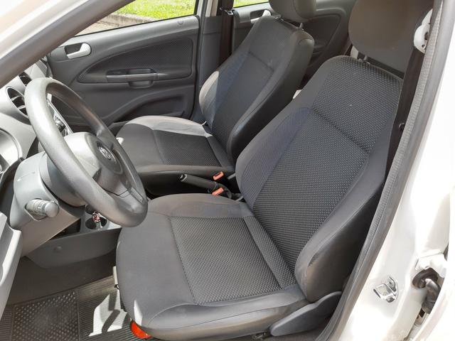 Volkswagen Voyage 1.0 2016 Zero Completo Trend - Foto 7