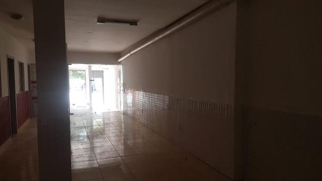 Murano Imobiliária aluga loja com 9 salas quartos no Centro de Vila Velha - ES.