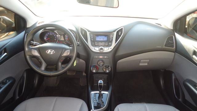 HB20 2013/2014 1.6 PREMIUM 16V FLEX 4P AUTOMÁTICO - Foto 3