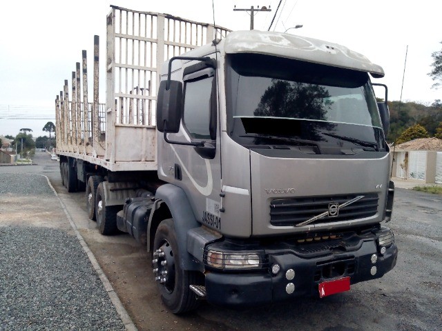 VOLVO VM 310 6X4,MOTOR APROX 30.000 KMS, TURBO INTER COOLER, 2007 + TRANSTORA 2001