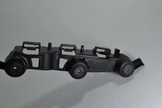 Guia Do Parachoque Traseiro Direito Gm Onix 2015 Original - Foto 3