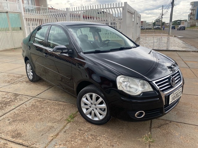 Carro Usado VOLKSWAGEN GOL G5 4P 1.0 8V TREND - 2010 - Brasília/DF