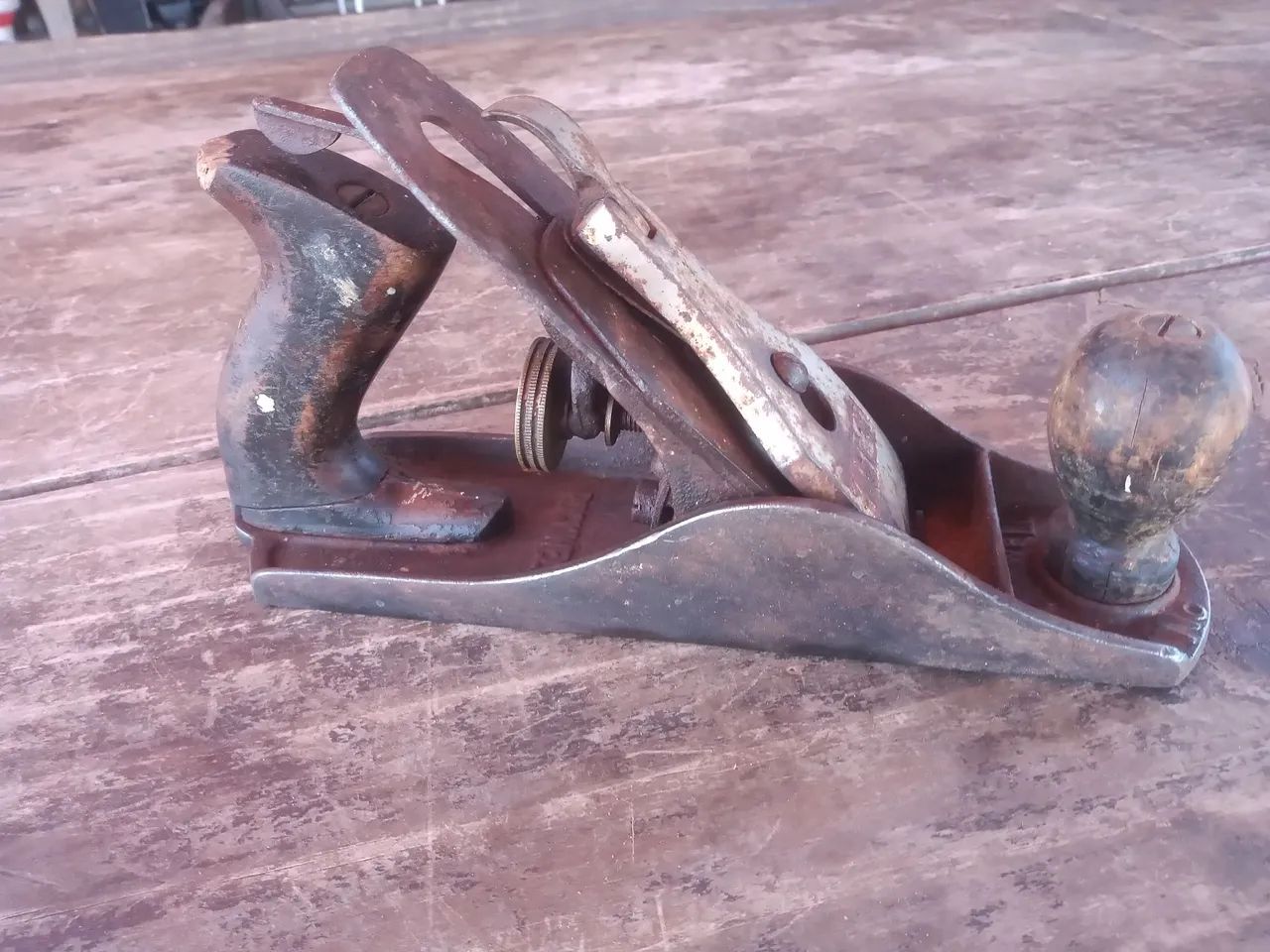 Plaina de madeira antigo