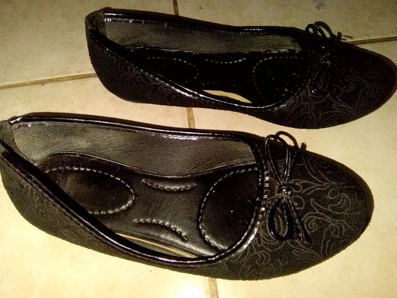 2 SAPATILHAS N°35 + PANTUFA(BRINDE) Ler descrição... - Foto 5
