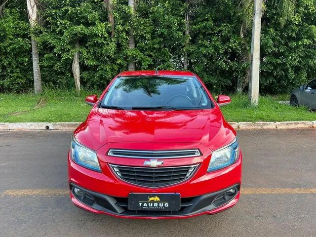 Chevrolet Onix 2014 Branco - DN Automóveis