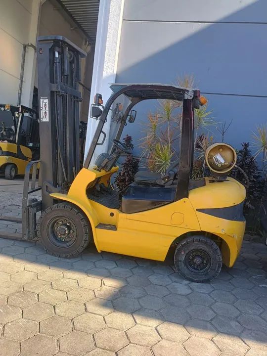 Empilhadeira  maximal 3 tonparcelo boleto