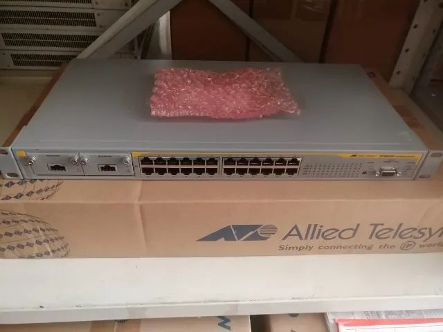 Switch de rede 24 portas 10/100 - Novo lacrado na caixa