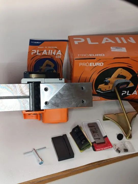 Plaina elétrica profissional 600w com assessorios  - Foto 3