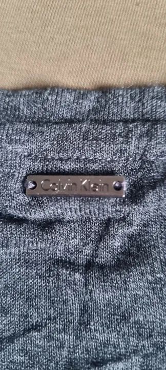 Camiseta calvin klein,  sem uso, p - Foto 3