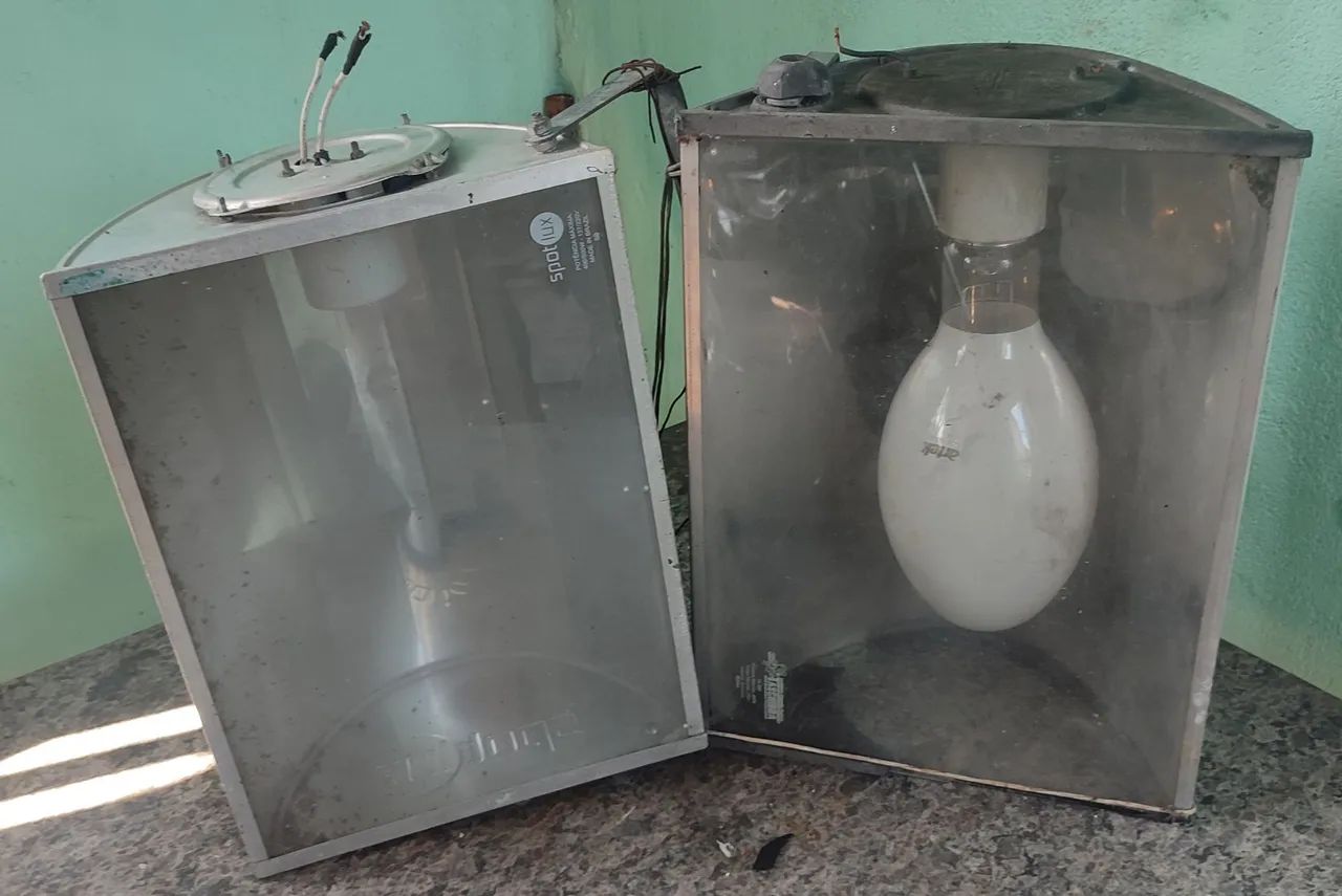 Refletores sem lâmpada 