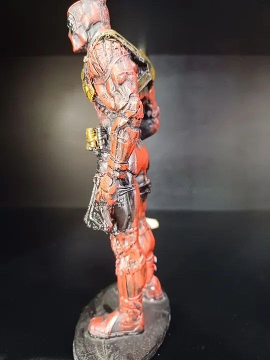 Boneco Deadpool - Coleção Resina 20cm - Foto 4