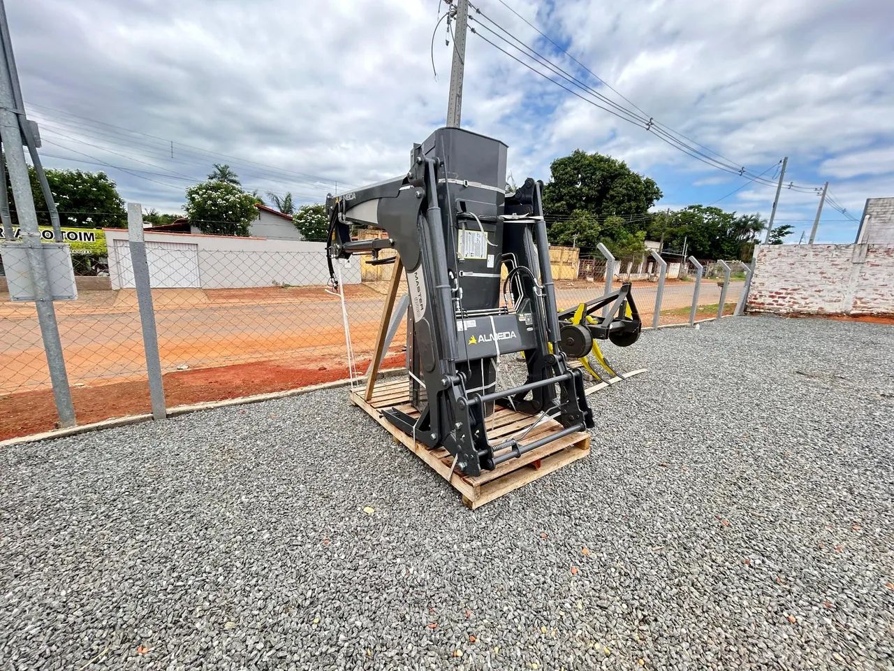 Conjunto Frontal PCAL 1700 Pontografica P/ Tratores de 110 a 130 CV 