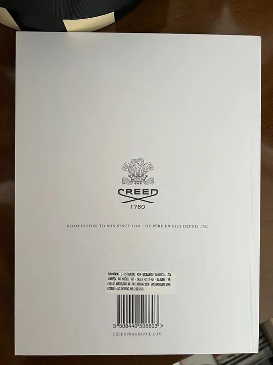 Revista Nova Creed Parfums nova em inglês  - Foto 2