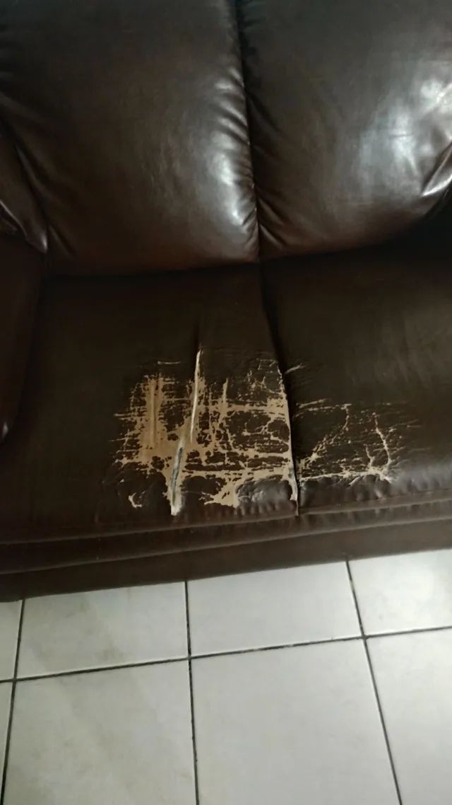 Sofá 100 reais Sofás e Poltronas Parque São Vicente, São Vicente