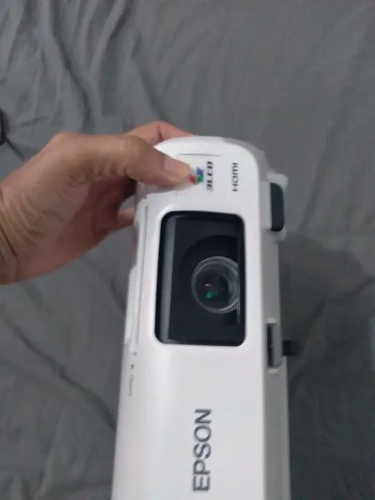 Datashow  novo completo todo direitinho perfeito estado pouco uso! - Foto 4