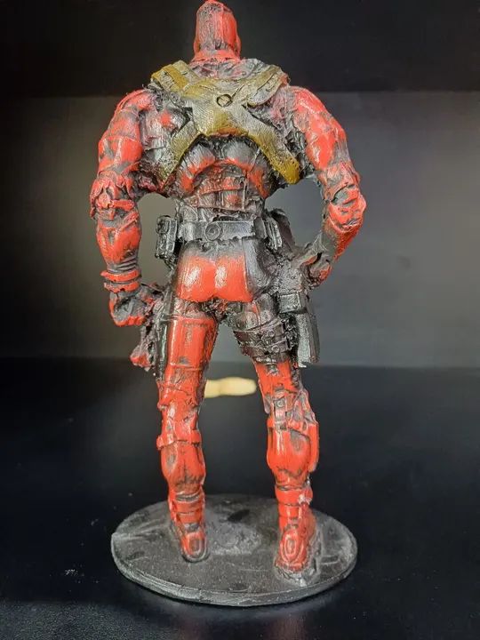Boneco Deadpool - Coleção Resina 20cm - Foto 3