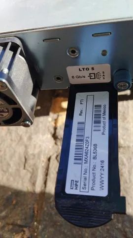 HP StorageWorks 1/8 G2 Tape Autoloader LTO 5 LTO5 tenho tlo6 tb - Foto 2